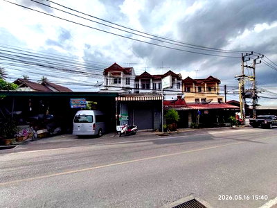 Shophouses for sale Damnoen Saduak Ratchburi : SHOP HOUSE 27 Sq.w. Damnoen Saduak Ratchburi for 2.1M