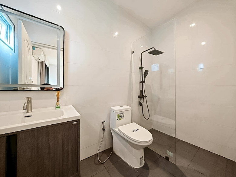 รูป High End Pool Villa for Sale Thepprasit 8 Bedrooms Private Pool - รูปที่ 14/14