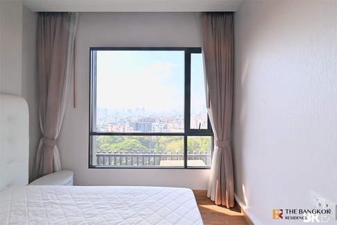 Ivy Ampio near MRT Cultural Center of Thailand Station Special unit at an attractive price
