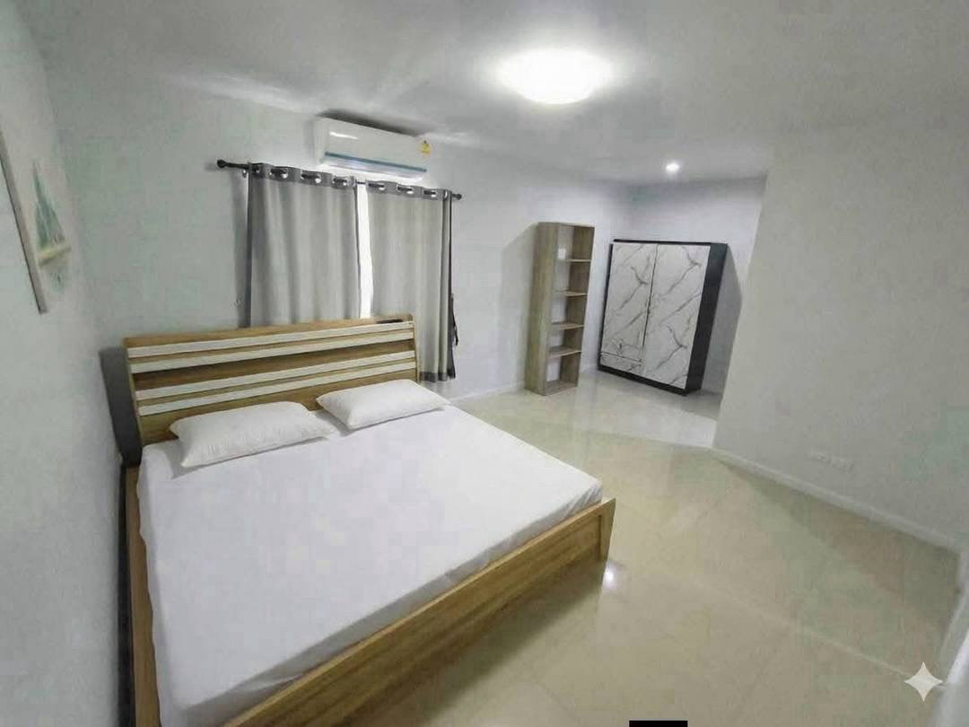 picture 3-story townhome for rent in Villa Maroc Bangsaen project. - 10/21
