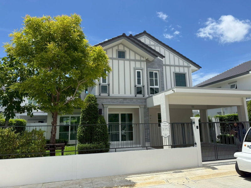 บ้านเดี่ยวให้เช่า : ให้เช่า บ้านใหม่  Villaggio 3 ศรีนครินทร์-บางนา (63 ตร.ว.) 4 นอน 3 น้ำ เลี้ยงสัตว์ได้