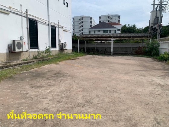 รูป ให้เช่าอาคารสำนักงาน 3.5 ชั้น ทำเล ริมถนนเทพารักษ์ ใกล้แยกศรีนครินทร์ / หน้าอาคาร รถไฟฟ้า สายสีเหลือง / จอดรถกว่า 10 คัน / เหมาะหลากหลายธุรกิจ - รูปที่ 17/18
