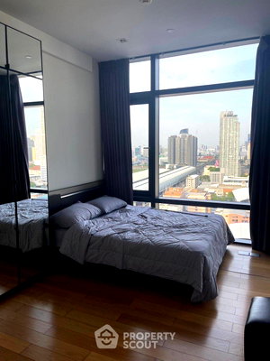 Condos for sale : 22nd-Floor 2-BR Condo At Circle Living Prototype New Petchburi, MRT Phetchaburi (ID 550376)