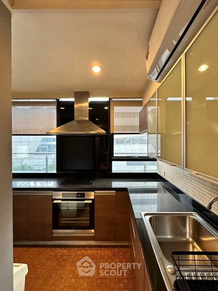 รูป คอนโดให้เช่า 2 ห้องนอน 135 ตร.ม. ที่ New House Condominium ใกล้ BTS ชิดลม 200 ม. (ID 3137482) - รูปที่ 5/12