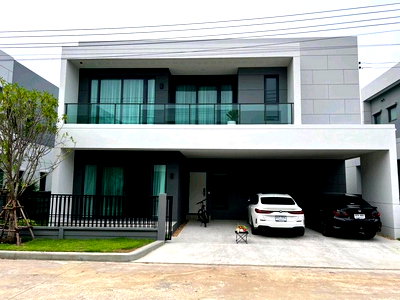 Houses for rent รัชโยธิน : 			HU7704 Detached House For Rent  Centro Phahol - Viphawadi 3 Pathum Thani          
