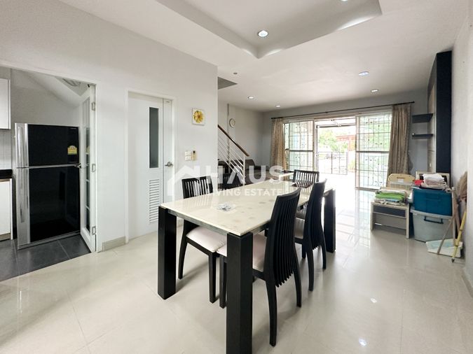 3-bed townhouse for sale, 180 sqm, 23 sq wah, Baan Klang Krung The Royal Vienna Ratchavipha - Ratchadaphisek