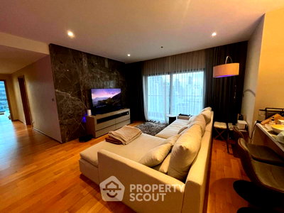 Condos for sale : 200m To BTS Nana: 3-BR Hyde Sukhumvit 13 Condominium (ID 2343445)