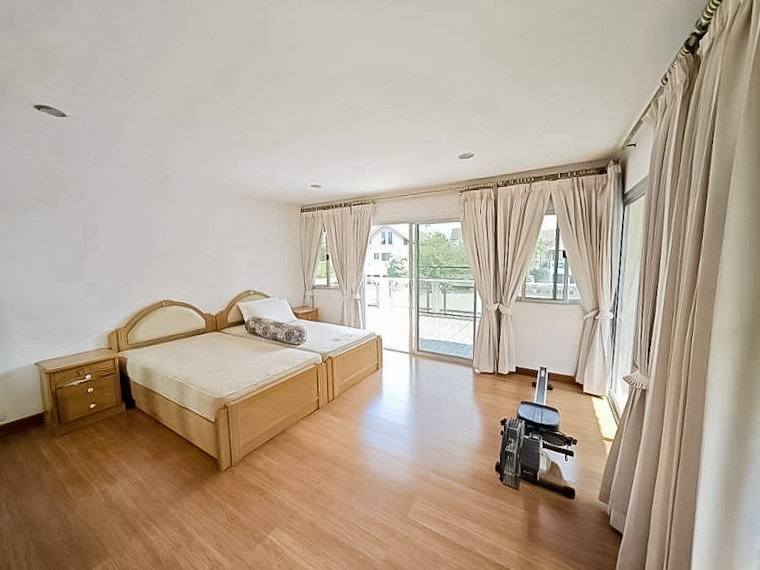 รูป House for Sale Na Jomtien Pattaya 3 Bedrooms - รูปที่ 8/11