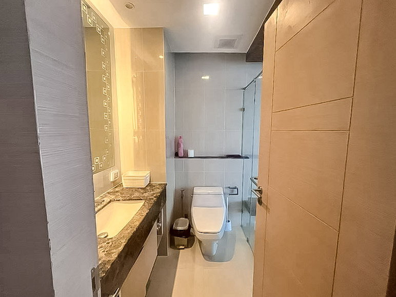 รูป Studio Condo for Sale The Palm Wongamat Beach Sea View - รูปที่ 4/5