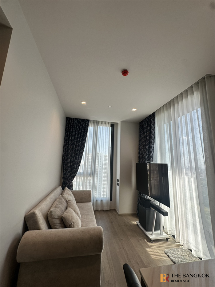 picture The Crest Park Residences near MRT Phahonyothin Station Convenient Travel, Great Value per Square Meter - 6/10