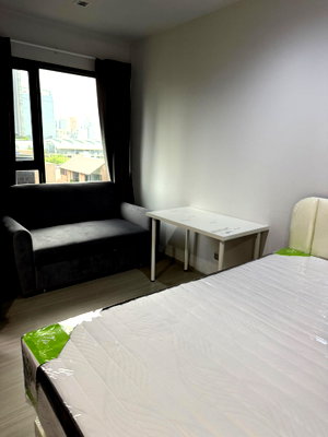 Condos for sale : 🔥For Sale, Below Market Price🔥Life Asoke-Rama 9, Studio 26 sq.m., 10th floor, south-facing, fully furnished, prime location near MRT Rama 9