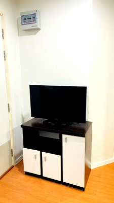 Condos for rent : Condo for rent, Lumpini Park Rattanathibet-Ngamwongwan (1 bedroom), 21st floor, Building C, near MRT Bang Kraso station (approximately 50 meters).