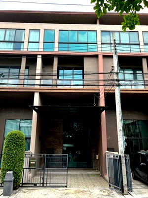 Houses for rent รัชโยธิน : 			HU7725 Town Home For Rent   Baan Klang Mueng Ratchayothin Bangkok          