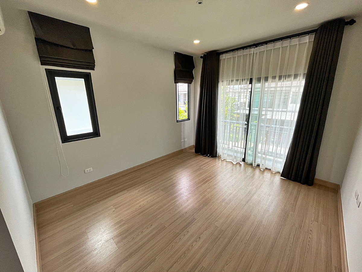 picture For Rent Grand Britania Bangna KM.12  - 10/19