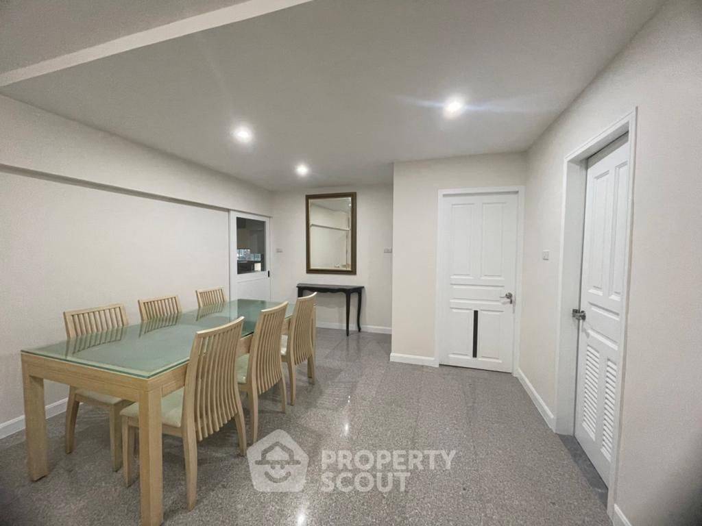 รูป คอนโด 3 ห้องนอน 240 ตร.ม. Sithakarn Condominium ห่าง BTS เพลินจิต 300 ม. (ID 2719324) - รูปที่ 3/19