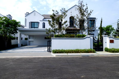 บ้านเดี่ยว ถนนศรีนครินทร์-ร่มเกล้า : ขาย บ้านเดี่ยวโครงการหรู นันทวัน พระราม9 กรุงเทพกีฑา GH661
