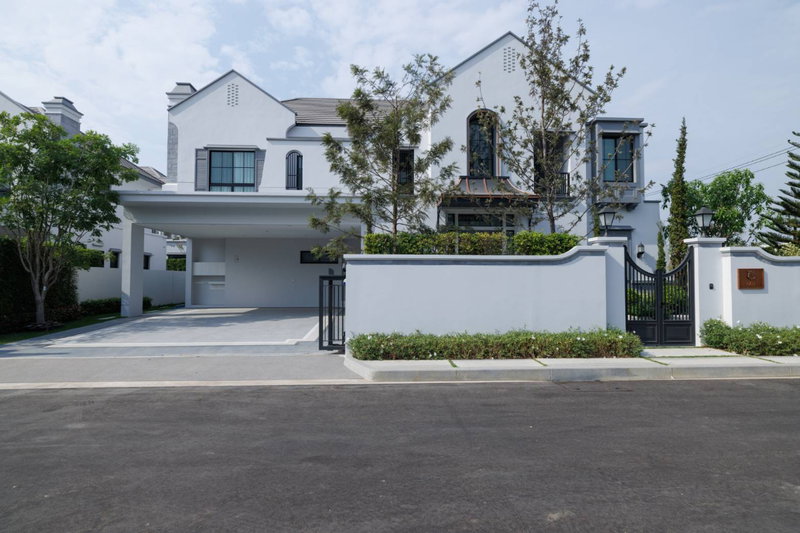ขายบ้านเดี่ยว : ขาย บ้านเดี่ยวโครงการหรู นันทวัน พระราม9 กรุงเทพกีฑา GH661