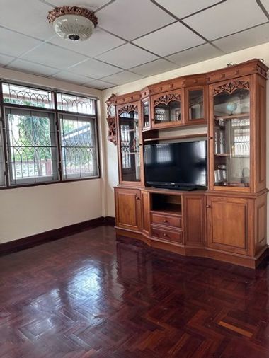 3-bed house for rent, 240 sqm, 60 sq wah, Bang Khen
