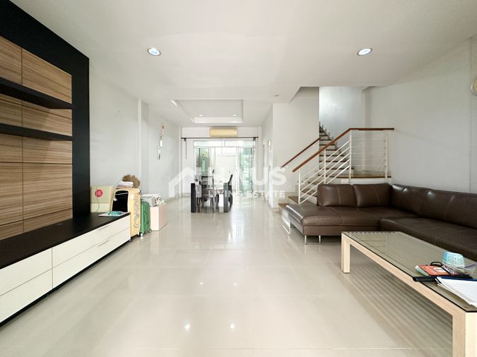 3-bed townhouse for sale, 180 sqm, 23 sq wah, Baan Klang Krung The Royal Vienna Ratchavipha - Ratchadaphisek