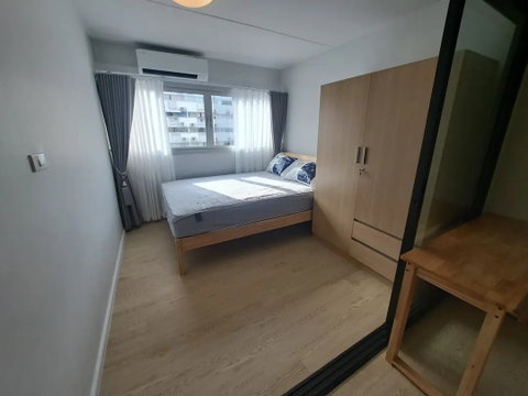 13th Floor NEW room, never stayed in, 1 bd/1bath/1 living room separate kitchen. Field view.