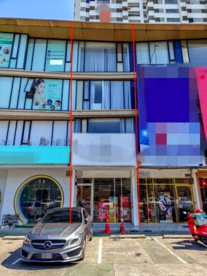 Shophouses for rent Soi On Nut (Sukhumvit 77) : 			BD1530 Shop House For Rent  The Master Reflection Bangkok          