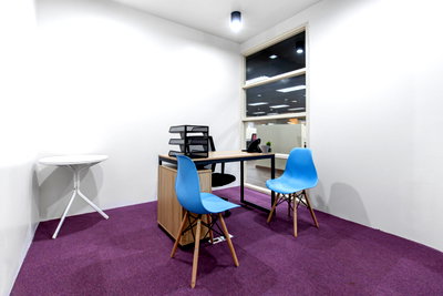 เช่าสำนักงาน ม.หอการค้าไทย : พื้นที่ออฟฟิศส่วนตัวสำหรับ 2 พนักงาน ใน Regus KPN Tower