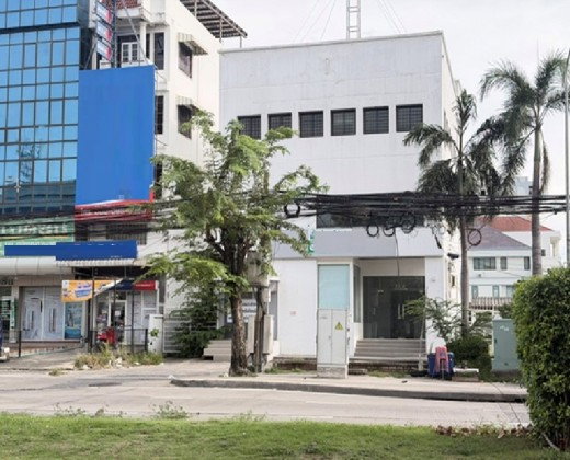 รูป ให้เช่าอาคารสำนักงาน 3.5 ชั้น ทำเล ริมถนนเทพารักษ์ ใกล้แยกศรีนครินทร์ / หน้าอาคาร รถไฟฟ้า สายสีเหลือง / จอดรถกว่า 10 คัน / เหมาะหลากหลายธุรกิจ - รูปที่ 3/18