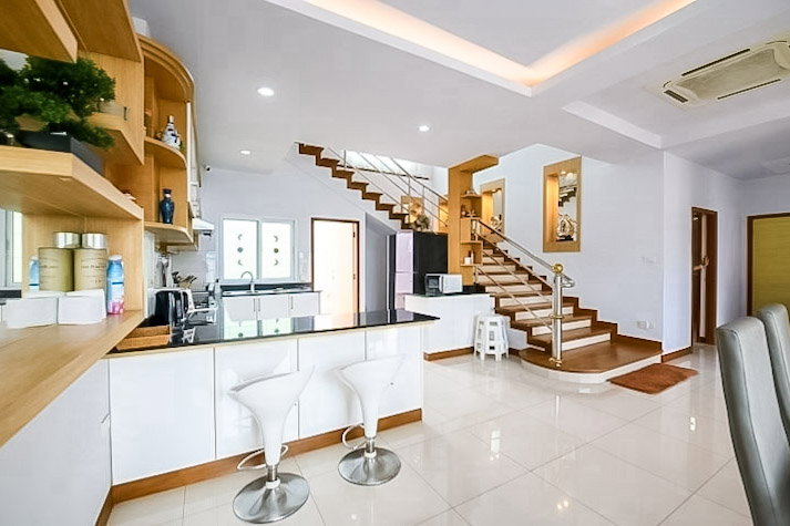 picture High End Pool Villa for Sale Thepprasit 5Bed Private Pool - 2/17