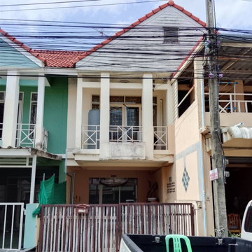 บ้าน ทาวน์เฮ้าส์ 2 ชั้น หมู่บ้านไทยสมบูรณ์ 2 รังสิต–คลองสาม ปทุมธานี มีรถโดยสารประจำทางผ่าน เดินทางสะดวก
