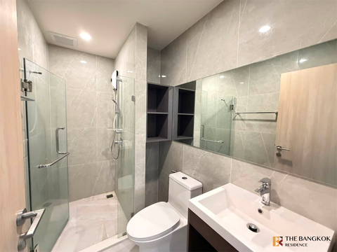 Nue District R9 near MRT Rama 9 Station