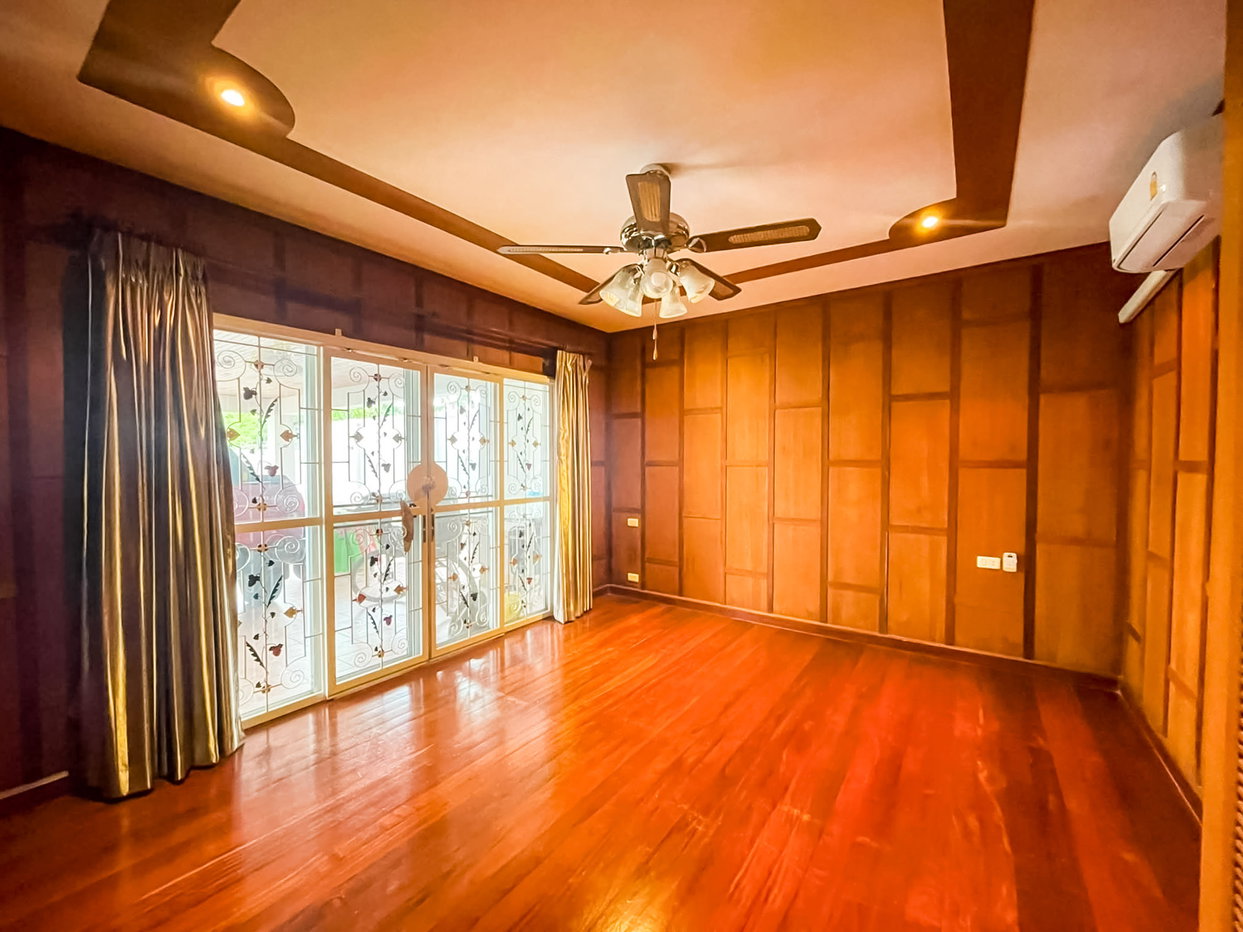 รูป 5 Bedroom Pool Villa for Sale Jomtien Pattaya - รูปที่ 8/23