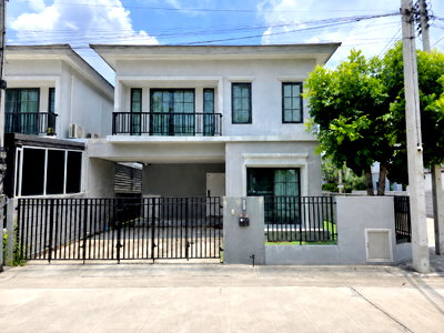 บ้านแฝด ถนนหทัยราษฎร์ : 🔥 บ้านแฝด 2 ชั้น พื้นที่ 38.6 ตร.ว. 🏡 บริทาเนีย วงแหวน – จตุโชติ เพียง 3.8 ล้าน! 🔥