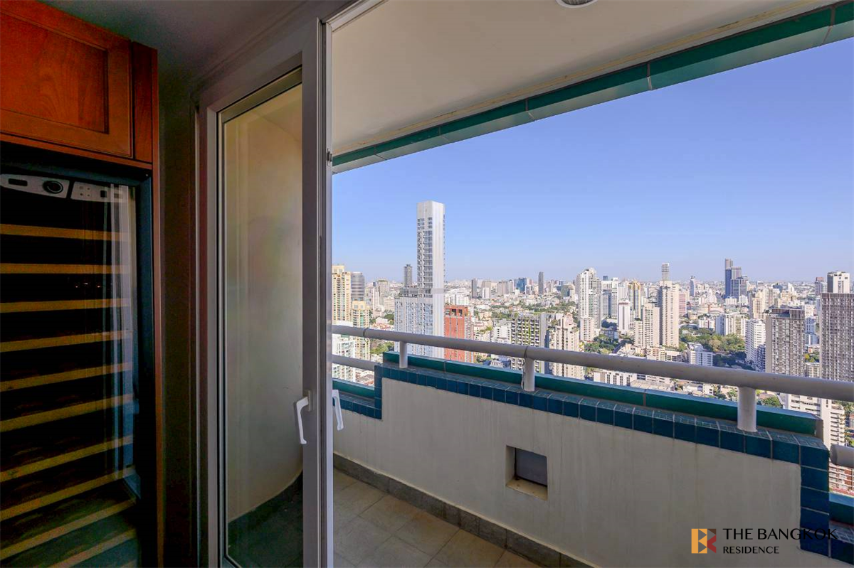 รูป สะดวกสบายกับไลฟ์สไตล์สุด Luxury ลาส โคลินาส คอนโดมิเนียม ใกล้ MRT สถานีสุขุมวิท - รูปที่ 10/10