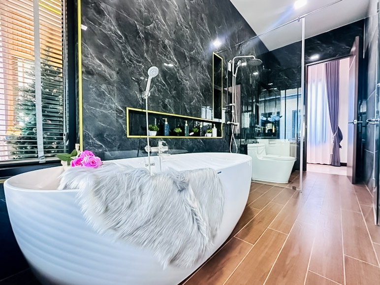 picture 3 Bedroom Modern Contemporary Pool Villa for Sale Mabprachan - 15/19
