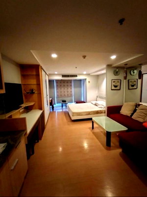 Condos for rent : The Trendy Condominium, 35 sq m, fully furnished, 15,000 baht.