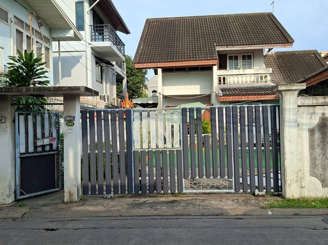4-bed house for sale, 400 sqm, 79 sq wah, Bang Phlat