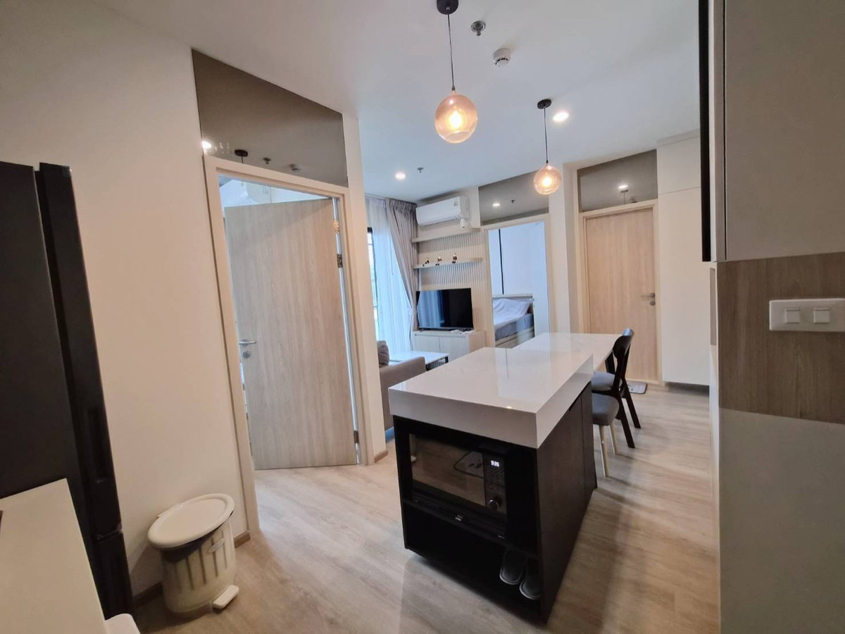 picture For Rent "𝐍𝐮𝐞 𝐃𝐢𝐬𝐭𝐫𝐢𝐜𝐭 𝐑𝟗 " 2 Bedrooms 1 Bathroom Size 35 Sqm. Floor 3  Near : MRT- Rama 9  - 2/21