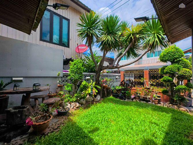 ขายบ้านเดี่ยว 3 ห้องนอน 160 ตร.ม. 51 ตร.ว. เขตพระโขนง