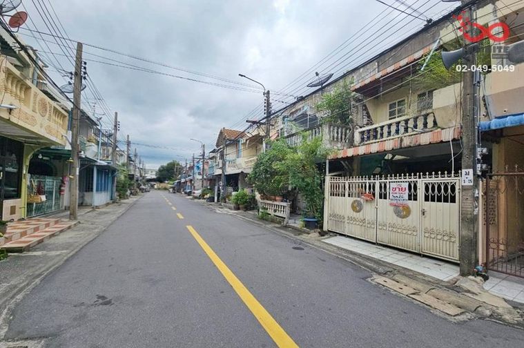 3-bed townhouse for sale, 100 sqm, 15.5 sq wah, Khan Na Yao