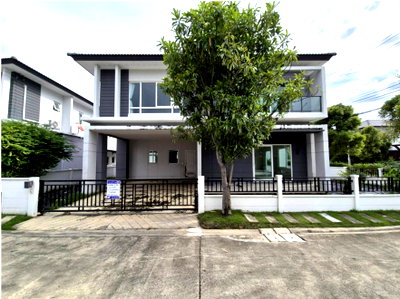 บ้านเดี่ยว สมุทรปราการ : บ้านเดี่ยว 2 ชั้น โครงการ เซนโทร ประชาอุทิศ 90  ถนนประชาอุทิศ-คู่สร้าง แยกเข้าซอยประชาสามัคคี ต.ในคลองบางปลากด  (ราคาถูก! 5,660,000  บาท)