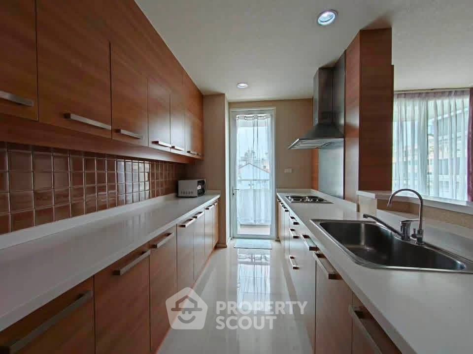รูป คอนโด 2 ห้องนอน พื้นที่กว้าง 122 ตร.ม. Villa Sikhara Condominium ย่านพร้อมพงษ์ (ID 3247459) - รูปที่ 5/7