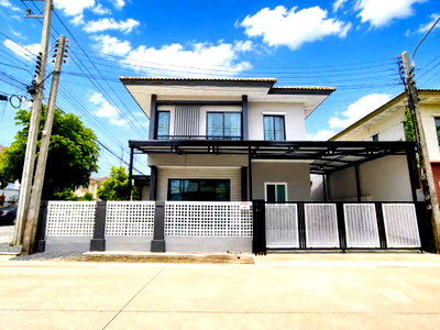 บ้านแฝด ปทุมธานี : บ้านแฝด สไตล์บ้านเดี่ยว หลังมุม ถนนเมน ต้นโครงการทำเลค้าขาย ม.พฤกษาวิลเลจ ดีไลท์ 21 ลำลูกกา คลอง 4 ถนนไสวประชาราษฎร์