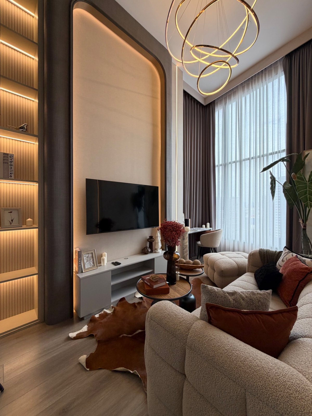 ห้องว่าง** ✅ ✅ ให้เช่า - SOHO Bangkok Ratchada , Luxury Duplex 2 ห้องนอน พร้อมเข้าอยู่ ติดต่อไลน์ @bktasset โทร 095-325-8928 📌📌