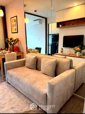 Condos for sale : 1-BR Condo For Sale At Regent Home Wutthakat Near BTS Wutthakat (ID 3245291)