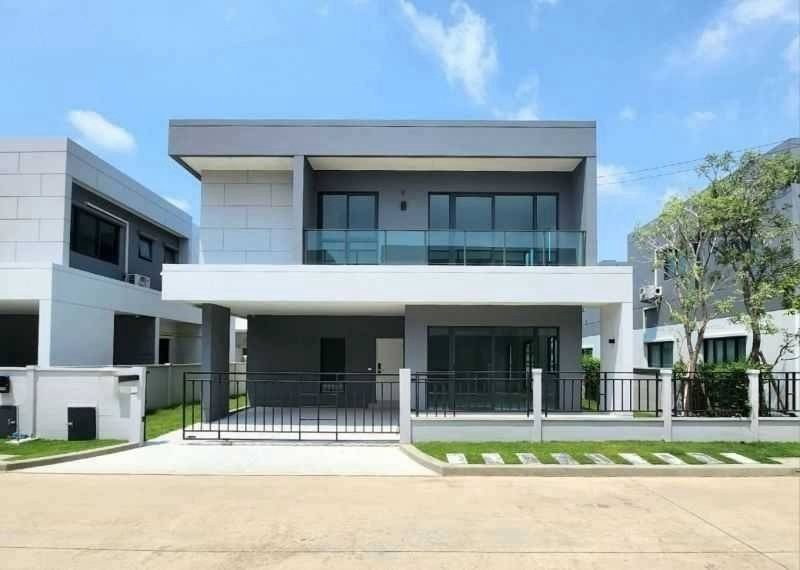 Houses for sale : LTH16102 - Modern House for Sale Bangna | Centro Bangna | 209 sq.m. | 4 Beds 4 Baths | Near Mega Bangna | 15 MB