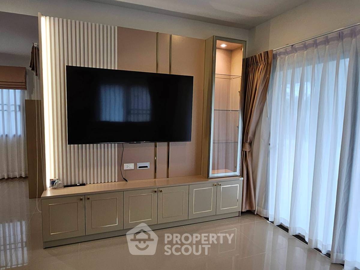 รูป บ้าน 4 ห้องนอน Life In The Garden Rongpo-Motorway ย่านตะเคียนเตี้ย (ID 3245784) - รูปที่ 4/16