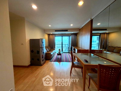 Condos for sale : 2-BR Condo at Sathorn Gardens near MRT Si Lom (ID 405334)