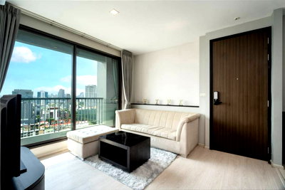 Condos for sale : LTH16101 - Luxury Condo for Sale Sukhumvit 44/1 | Rhythm Sukhumvit 44/1 | 53 sq.m. | 2 Beds 2 Baths | 8.5 MB All-In