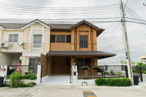 รูปภาพ PRUKSA VILLE 46 RANGSIT - KLONG 3 House For Rent / Line : @mintocondo