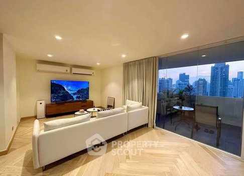 ขายคอนโด 2-BR ชั้น 25 ขนาด 139 ตร.ม. D.S. Tower 2 Sukhumvit 39 Condominium ใกล้ MRT Sukhumvit (ID 2963980)